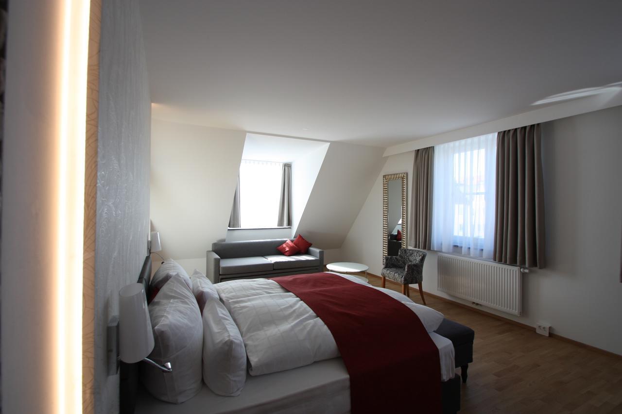 Hotel Am Schrannenplatz Memmingen Bagian luar foto